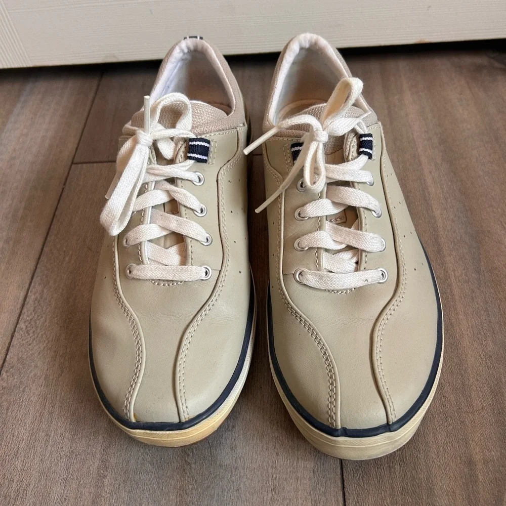 Women’s Keds Spirit Faux Leather Sneakers in taupe/Grey Size 7.5 - Picture 1 of 8